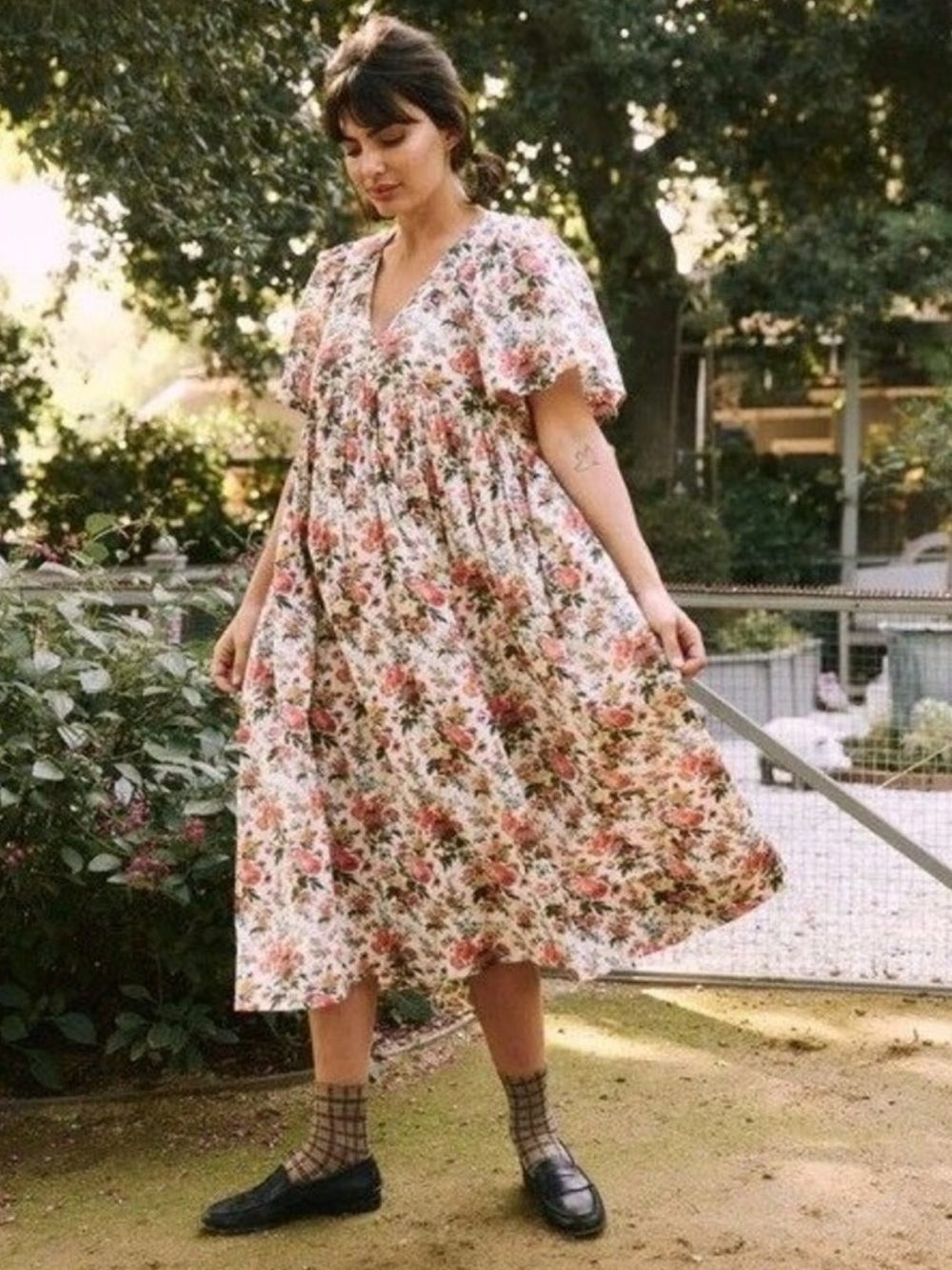 THE GREAT. The Wish Dress Floral V-Neck Flowy Midi Size Medium Boho Cottagecore